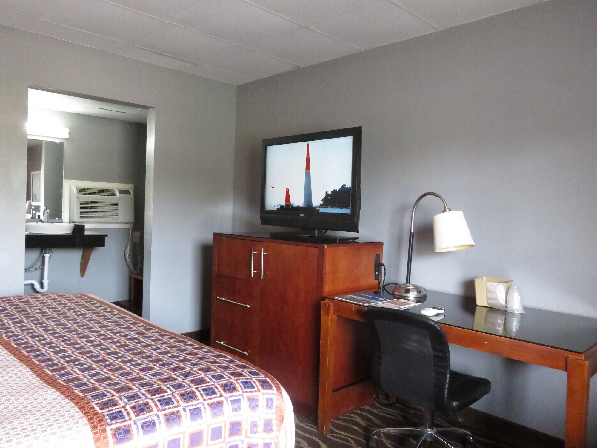 ทราเวลลอดจ์ บาย วินด์แฮม วอลเตอร์โบโร Hotel วอเทอร์โบโร ภายนอก รูปภาพ