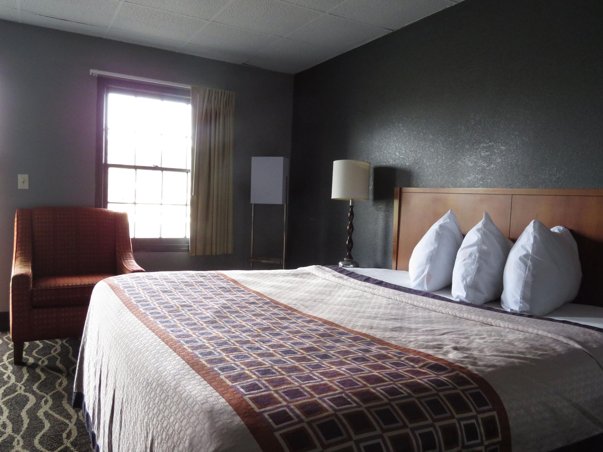 ทราเวลลอดจ์ บาย วินด์แฮม วอลเตอร์โบโร Hotel วอเทอร์โบโร ภายนอก รูปภาพ