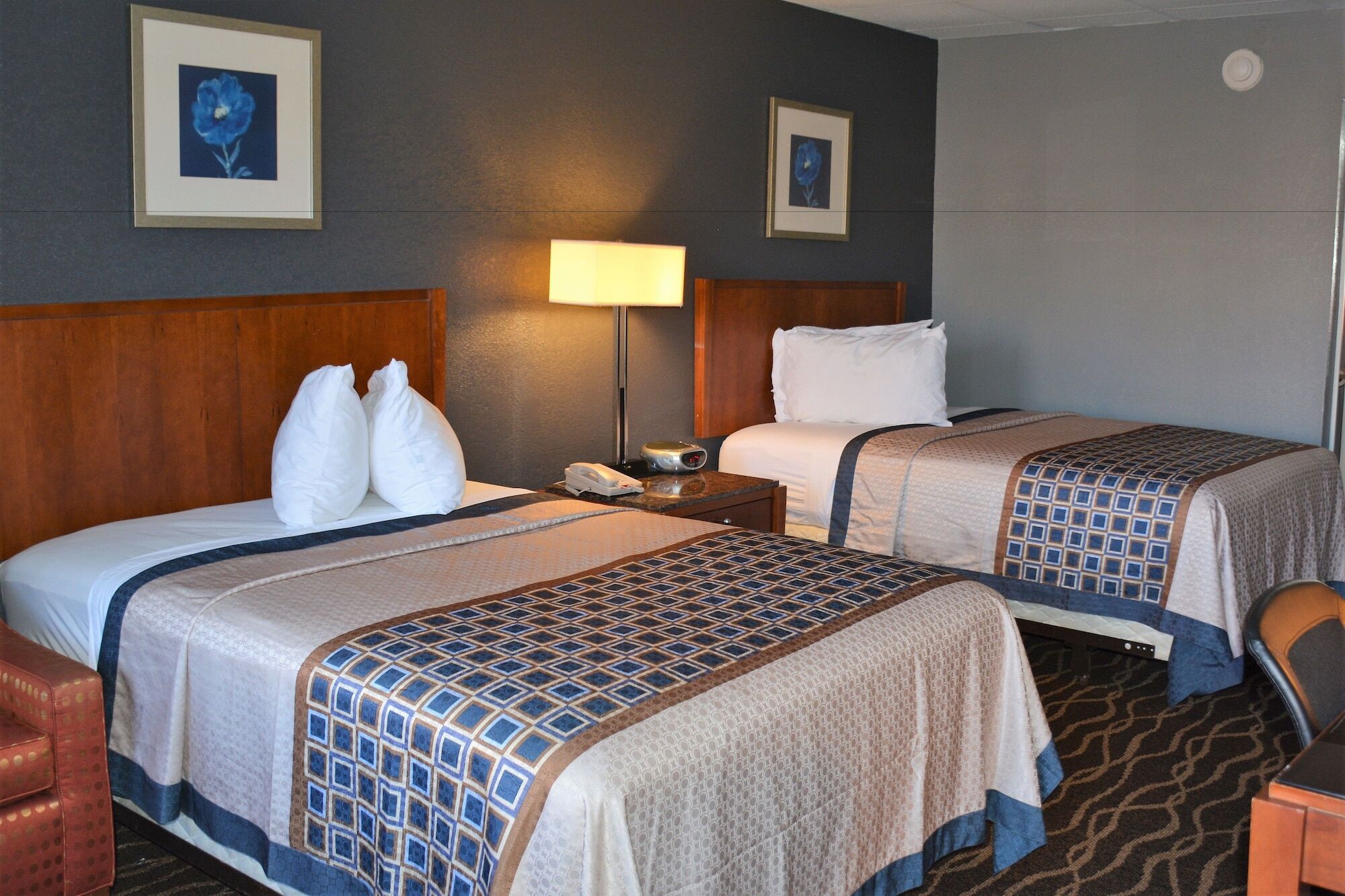 ทราเวลลอดจ์ บาย วินด์แฮม วอลเตอร์โบโร Hotel วอเทอร์โบโร ภายนอก รูปภาพ